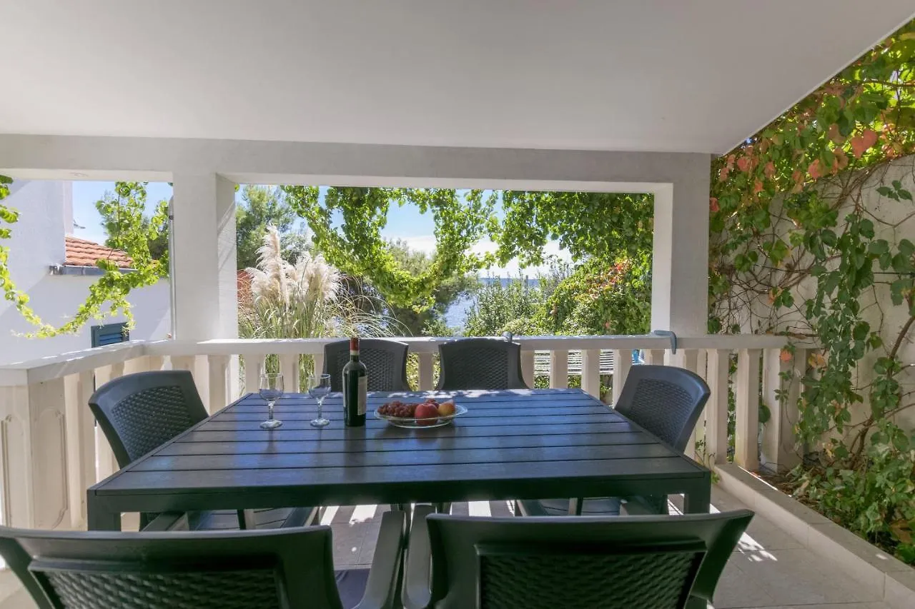 Apartments By The Sea Rastici, Ciovo - 8619 Trogir